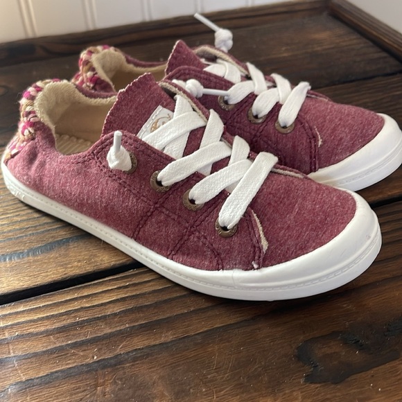 New Kids' Limited Edition Roxy Bayshore Soft Sneakers - Picture 4 of 6